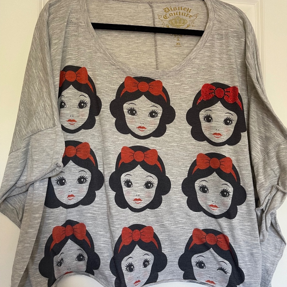 Disney Snow White face cropped shirt SZ XL